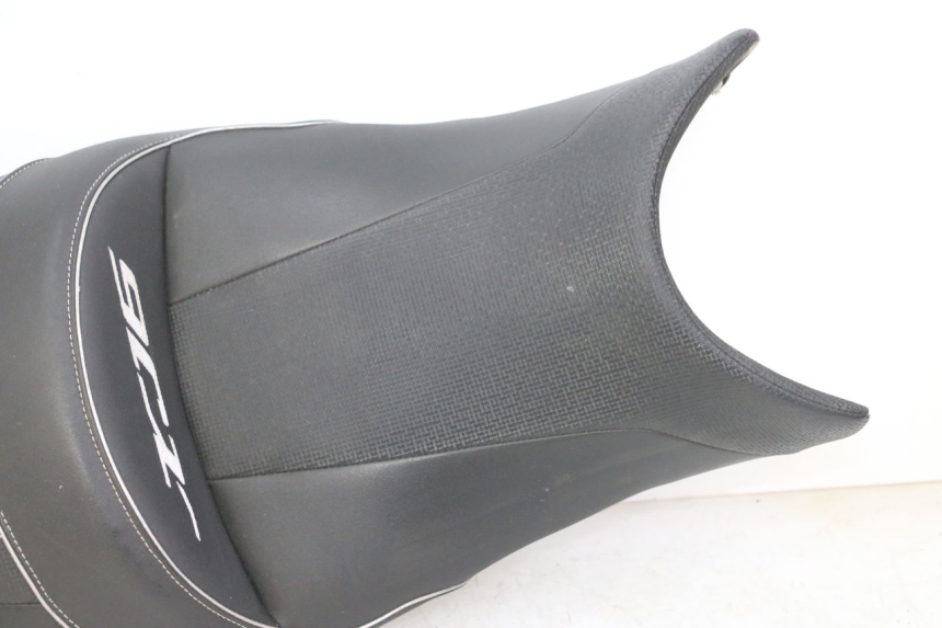 photo de ASIENTO YAMAHA XJ6 ABS 600 (2008 - 2016)