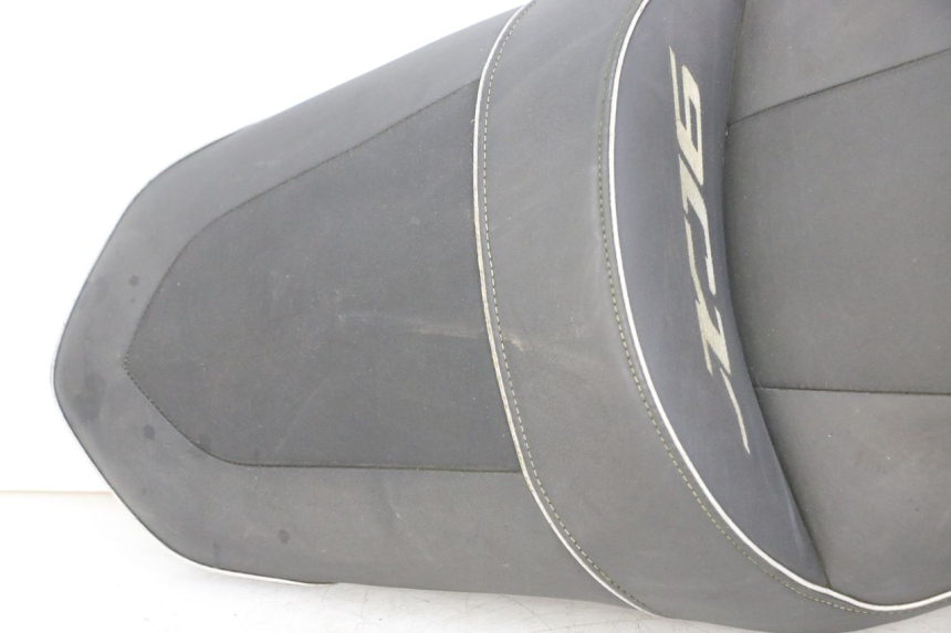 photo de ASIENTO YAMAHA XJ6 ABS 600 (2008 - 2016)