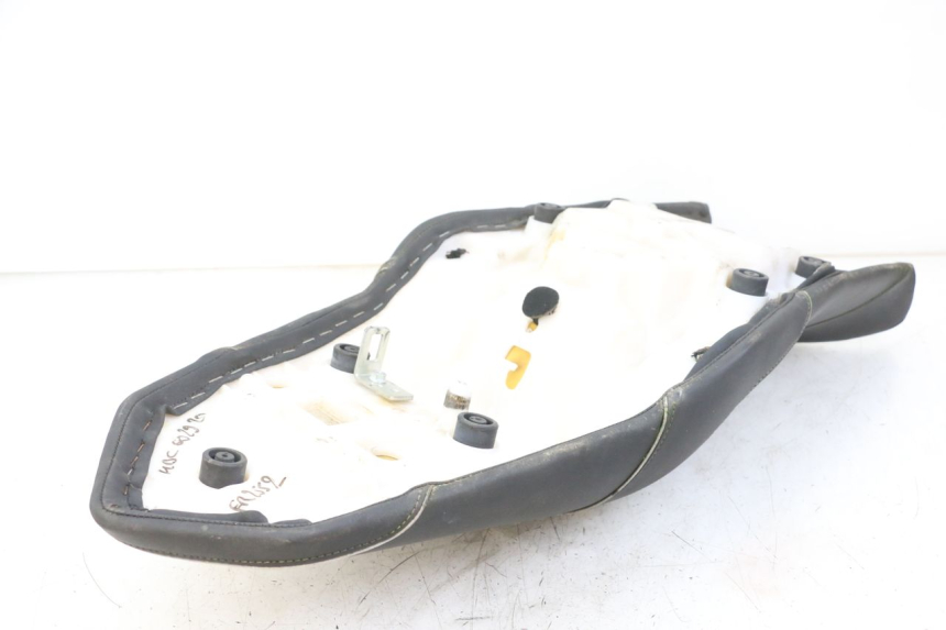 photo de ASIENTO YAMAHA XJ6 ABS 600 (2008 - 2016)