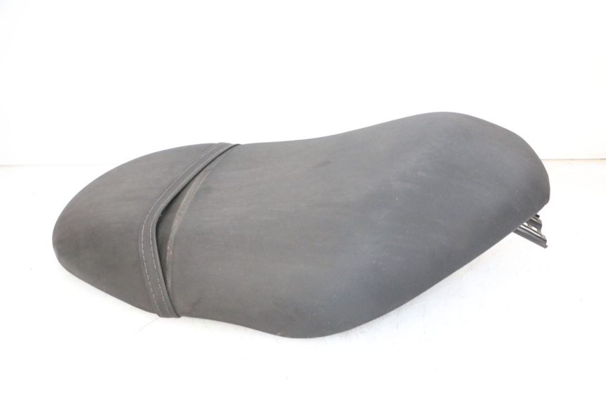 photo de ASIENTO PIAGGIO ZIP 2T 50 (2009 - 2019) - Estado de la superficie y material
