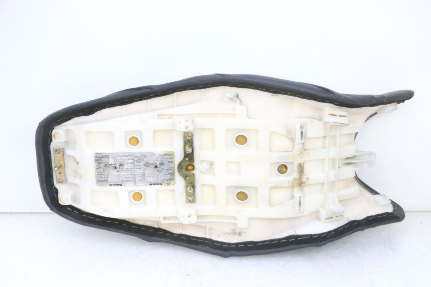 photo de ASIENTO KAWASAKI ZR 7 750 (1999 - 2001) - Estado de la superficie y material