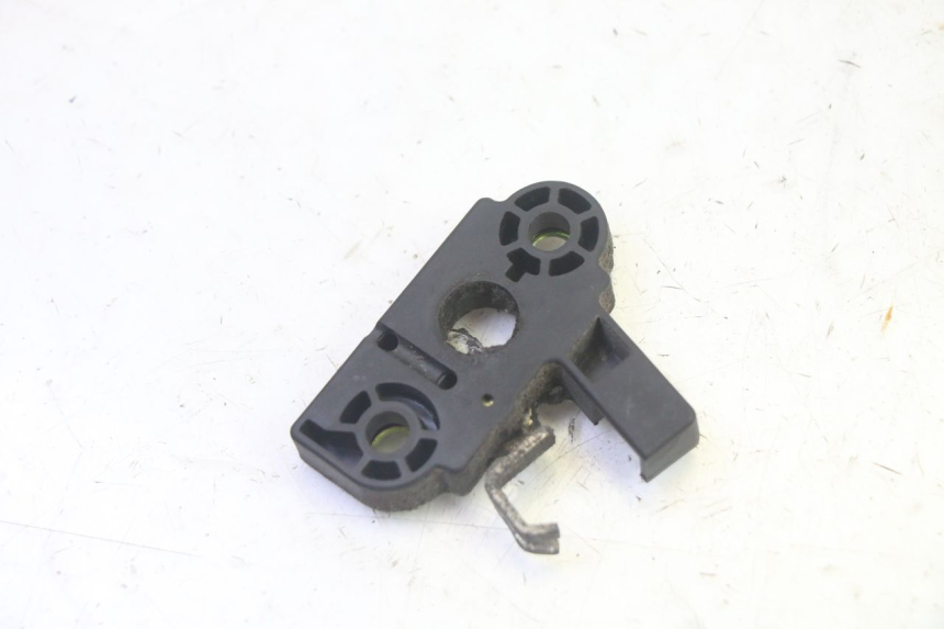 photo de CIERRE ASIENTO HOOK ADIVA AD3 300 (2014 - 2020)