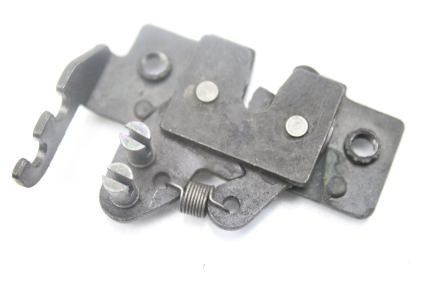 photo de CERRADURA DEL ASIENTO PIAGGIO MP3 500 (2014 - 2016) - Detalle de la pieza