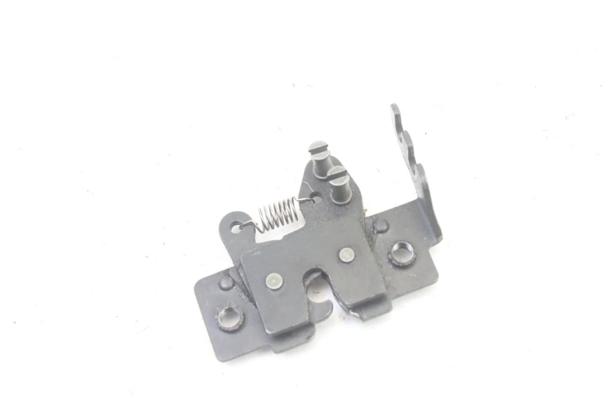 photo de CERRADURA DEL ASIENTO PIAGGIO MP3 500 (2011 - 2015)