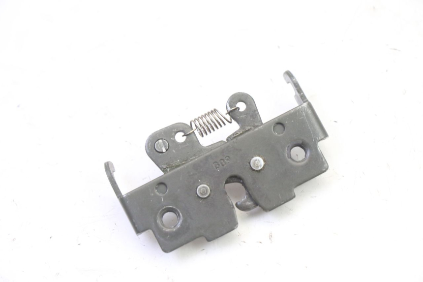 photo de CIERRE ASIENTO HOOK PIAGGIO MP3 RL 250 (2007 - 2010)