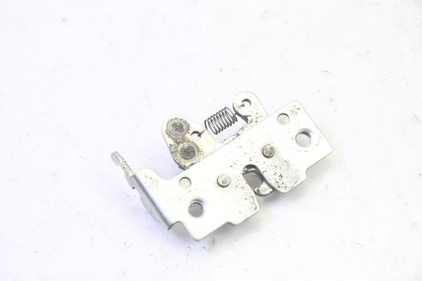 photo de CERRADURA DEL ASIENTO PIAGGIO MP3 125 (2006 - 2014)