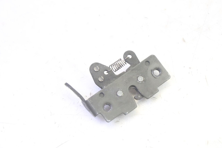 photo de CIERRE ASIENTO HOOK PIAGGIO MP3 RL 250 (2007 - 2010) - Zoom estado de uso