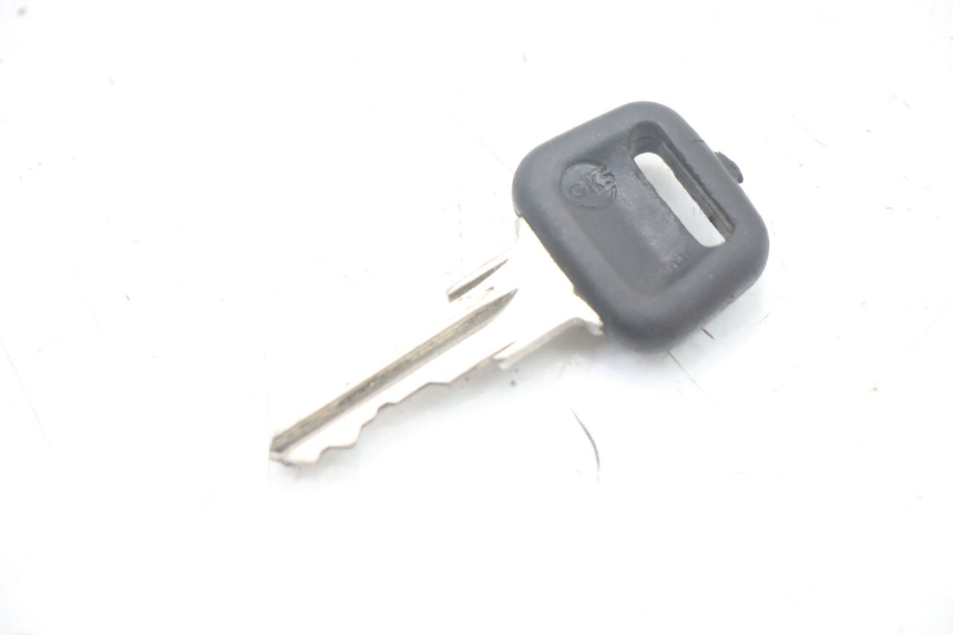 photo de CIERRE ASIENTO HOOK PEUGEOT SATELIS COMPRESSOR K15 125 (2006 - 2009)