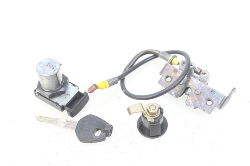 photo de CIERRE ASIENTO HOOK SUZUKI UH BURGMAN 125 (2002 - 2006)