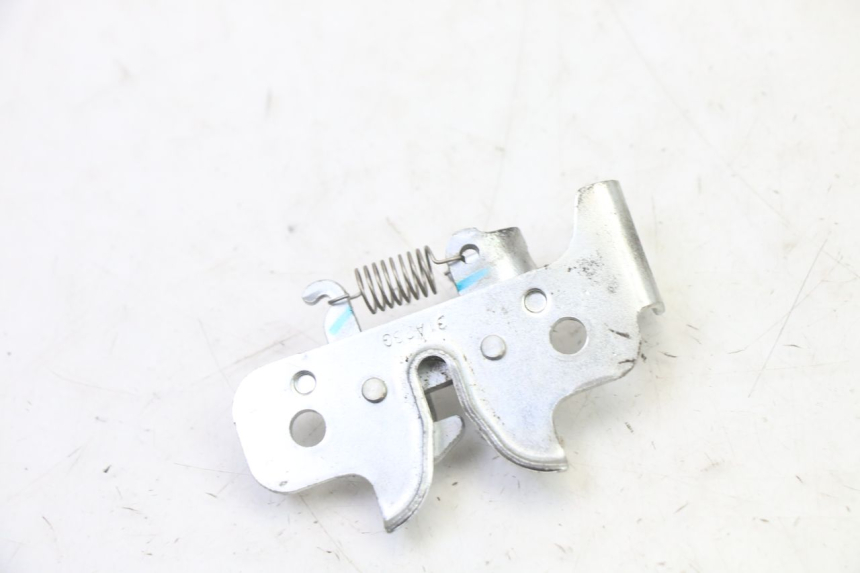 photo de CIERRE ASIENTO HOOK YAMAHA XMAX X-MAX 125 (2021 - 2025)