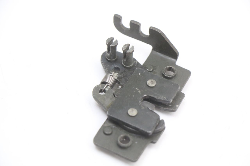 photo de CIERRE ASIENTO HOOK PIAGGIO X10 125 (2012 - 2017)