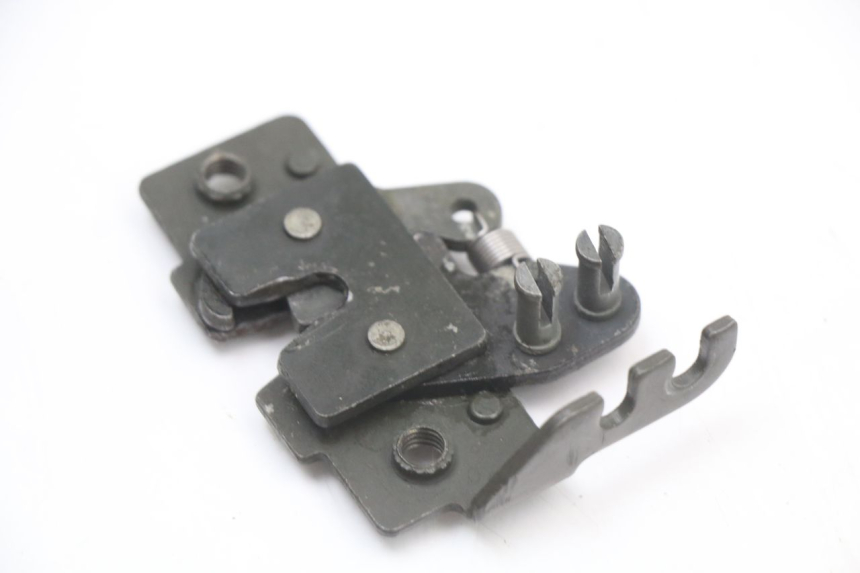 photo de CIERRE ASIENTO HOOK PIAGGIO X10 125 (2012 - 2017)