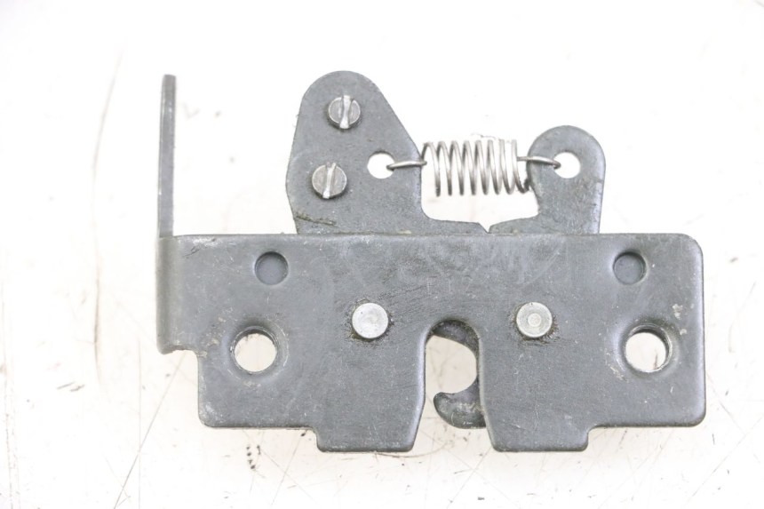 photo de CERRADURA DEL ASIENTO PIAGGIO XEVO - X EVO 125 (2007 - 2017) - Zoom estado de uso