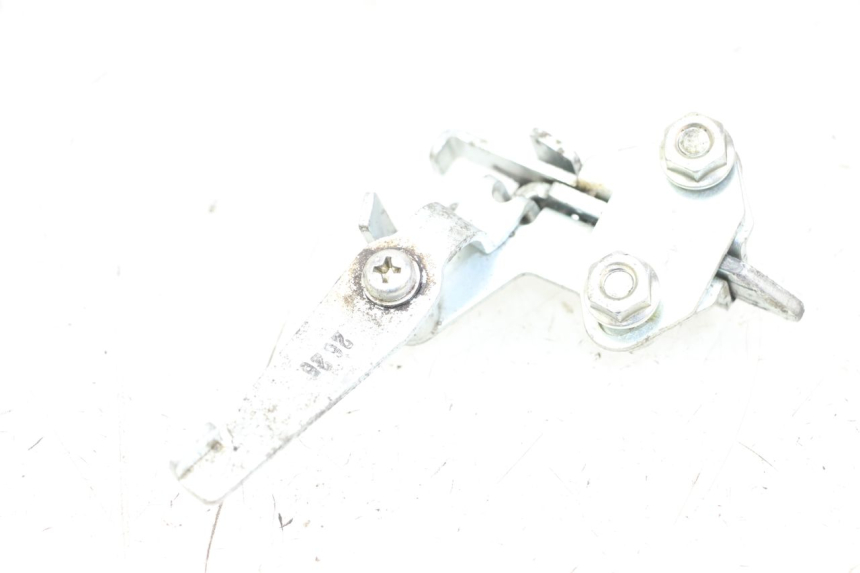 photo de CIERRE ASIENTO HOOK YAMAHA FZ1 FAZER 1000 (2007 - 2009)