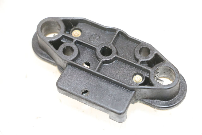 photo de CIERRE ASIENTO HOOK KAWASAKI ZR 7 750 (1999 - 2001) - Zoom estado de uso