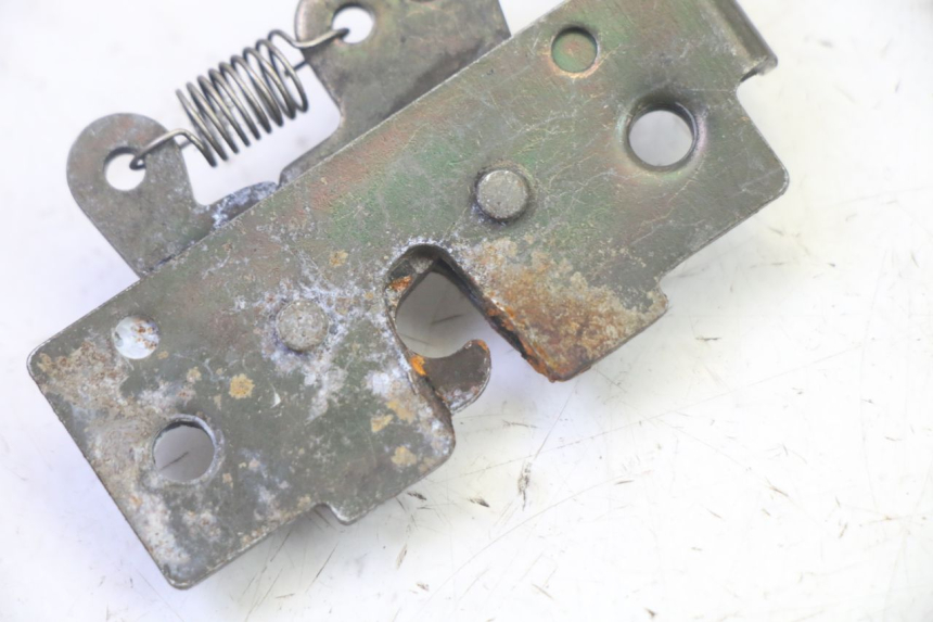 photo de CIERRE ASIENTO HOOK ADIVA AD3 300 (2014 - 2020)