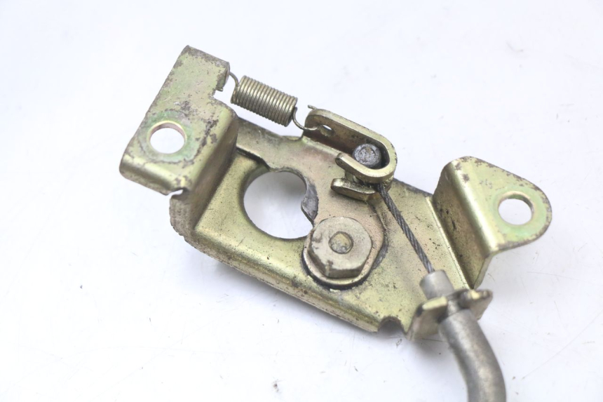 photo de Cerradura del asiento HYOSUNG GV AQUILA 125 (2000 - 2004)