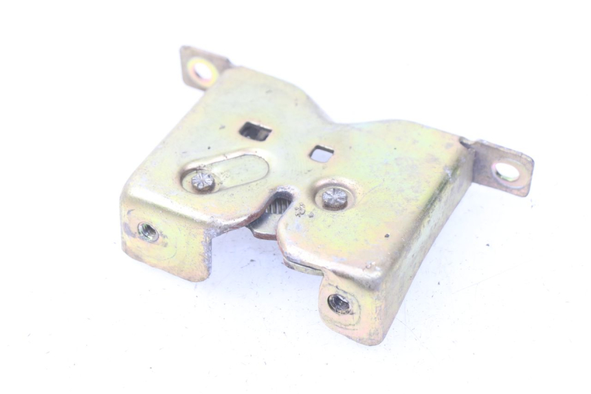 photo de CERRADURA DEL ASIENTO PGO BIG MAX 50 (2001 - 2009)