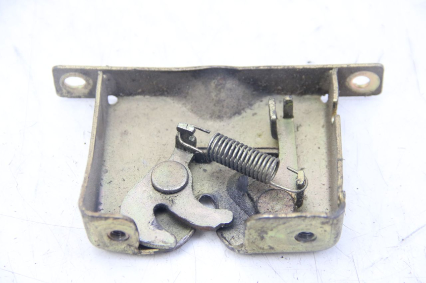 photo de CERRADURA DEL ASIENTO PGO BIG MAX 50 (2001 - 2009)