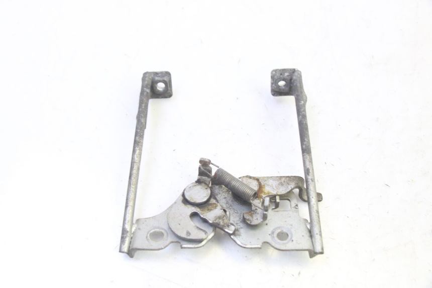 photo de CIERRE ASIENTO HOOK HONDA CBF 125 (2009 - 2015)