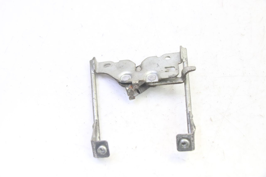 photo de CIERRE ASIENTO HOOK HONDA CBF 125 (2009 - 2015)