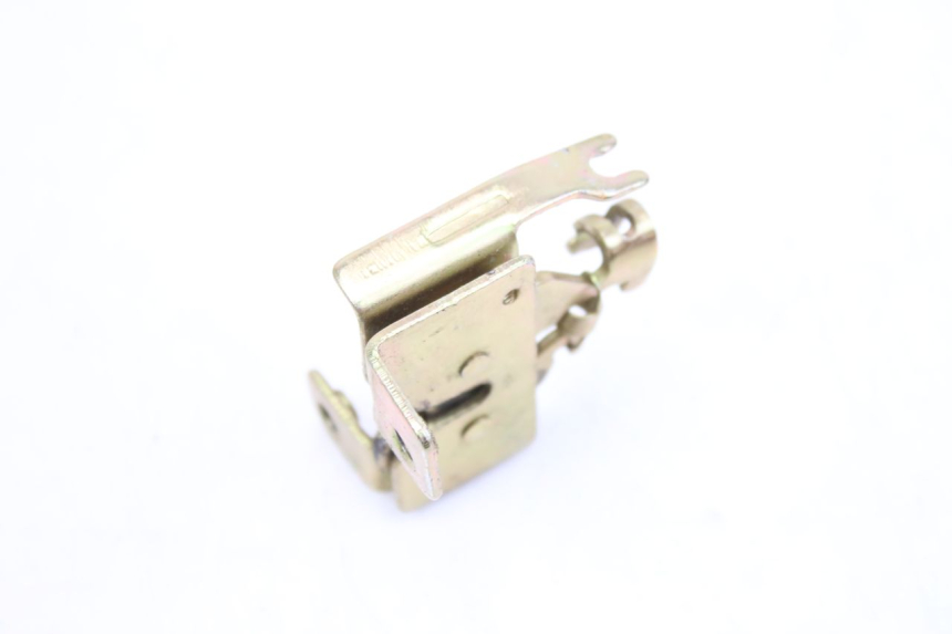 photo de CIERRE ASIENTO HOOK MASH CITY 4T 50 (2018 - 2020)