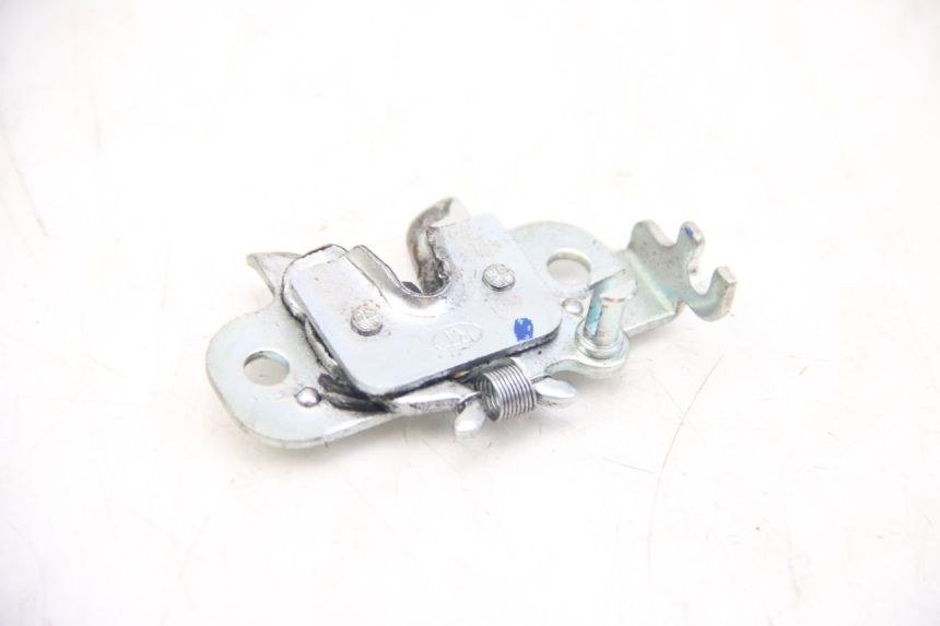 photo de CIERRE ASIENTO HOOK PEUGEOT CITYSTAR IE 2T 50 (2018 - 2021)