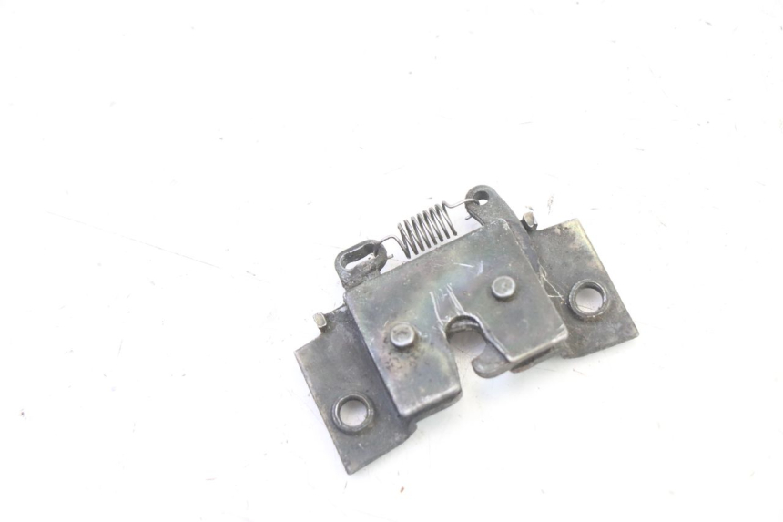 photo de CIERRE ASIENTO HOOK APRILIA CLASSIC 125 (1995 - 2001)