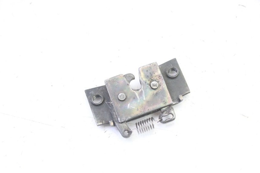 photo de CIERRE ASIENTO HOOK APRILIA CLASSIC 125 (1995 - 2001)