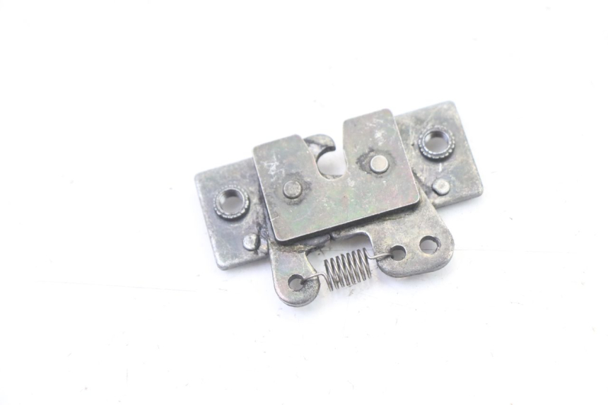 photo de CERRADURA DEL ASIENTO PEUGEOT ELYSEO 125 (1999 - 2004)