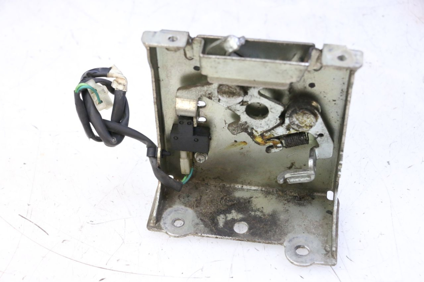photo de CIERRE ASIENTO HOOK HONDA FES S-WING SWING ABS 125 (2007 - 2015)