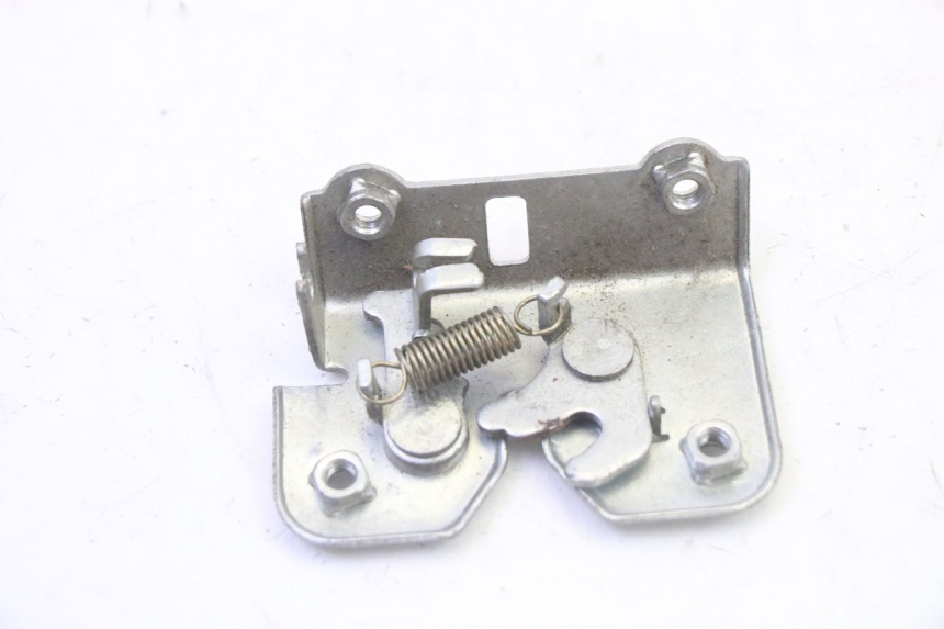 photo de CIERRE ASIENTO HOOK STAHO FH 50 (2018 - 2019)