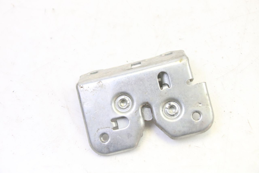 photo de CIERRE ASIENTO HOOK STAHO FH 50 (2018 - 2019)