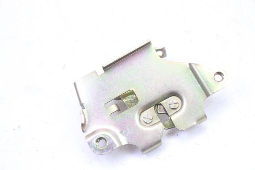photo de CIERRE ASIENTO HOOK SYM FIDDLE 3 III 50 (2014 - 2020)