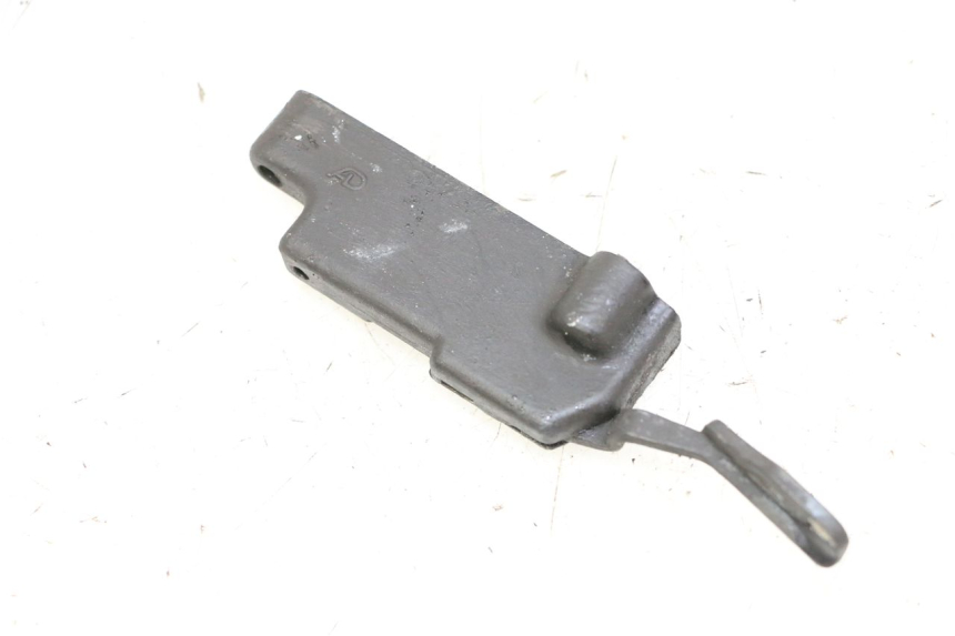 photo de CIERRE ASIENTO HOOK YAMAHA FJ 36Y 1100 (1984 - 1985)