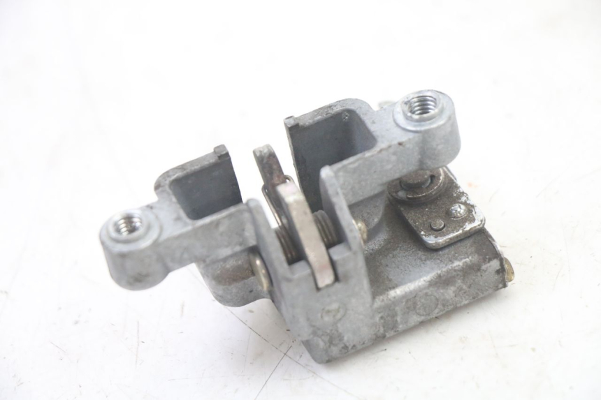 photo de CIERRE ASIENTO HOOK MBK FLAME X 125 (2007 - 2016)