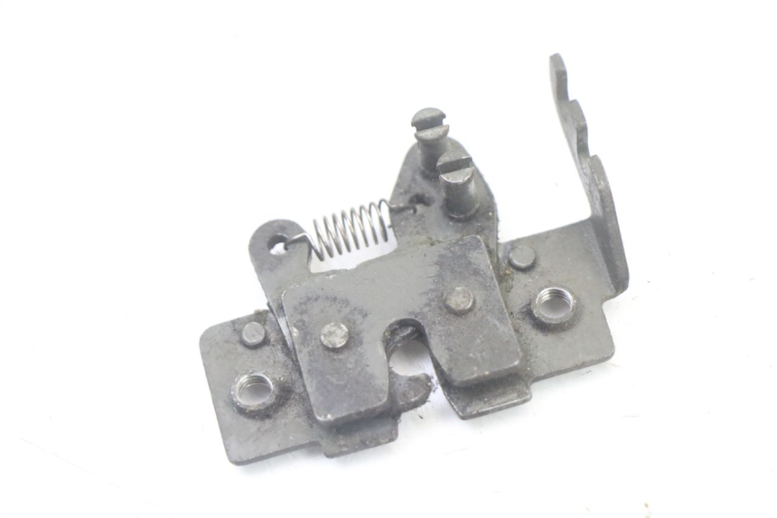 photo de CIERRE ASIENTO HOOK GILERA NEXUS 300 (2008 - 2013)