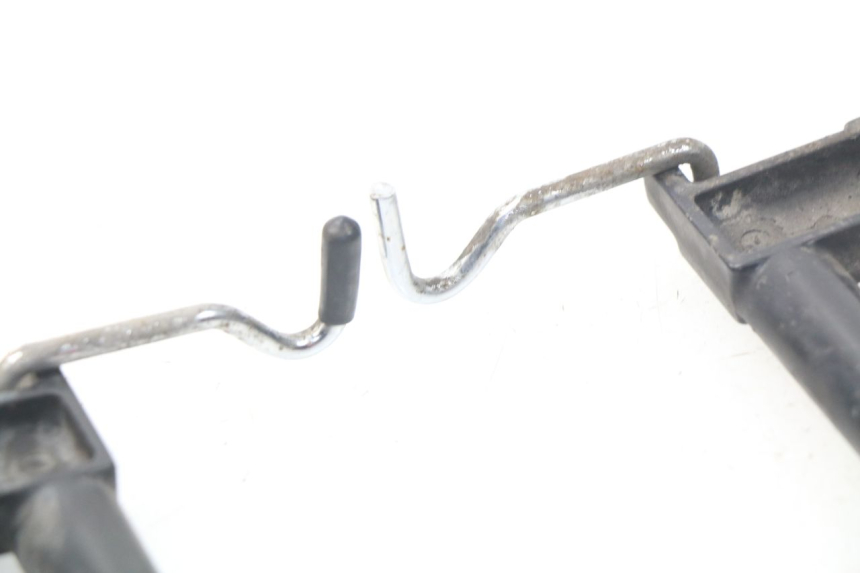 photo de CIERRE ASIENTO HOOK KAWASAKI GPZ S 500 (1994 - 2005)