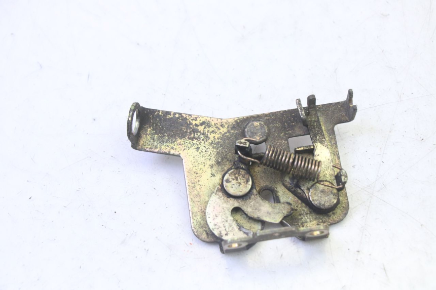 photo de CIERRE ASIENTO HOOK KYMCO GRAND DINK 125 (2002 - 2007)