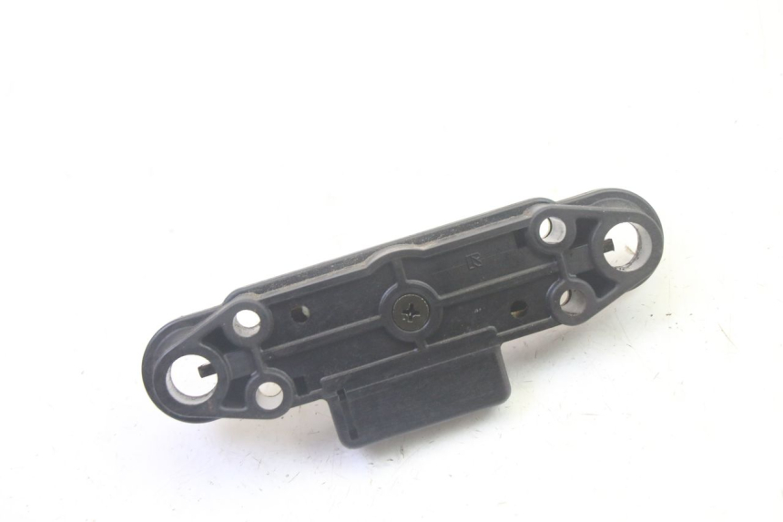 photo de CIERRE ASIENTO HOOK SUZUKI GSF N BANDIT 600 (1996 - 1999) - Zoom estado de uso