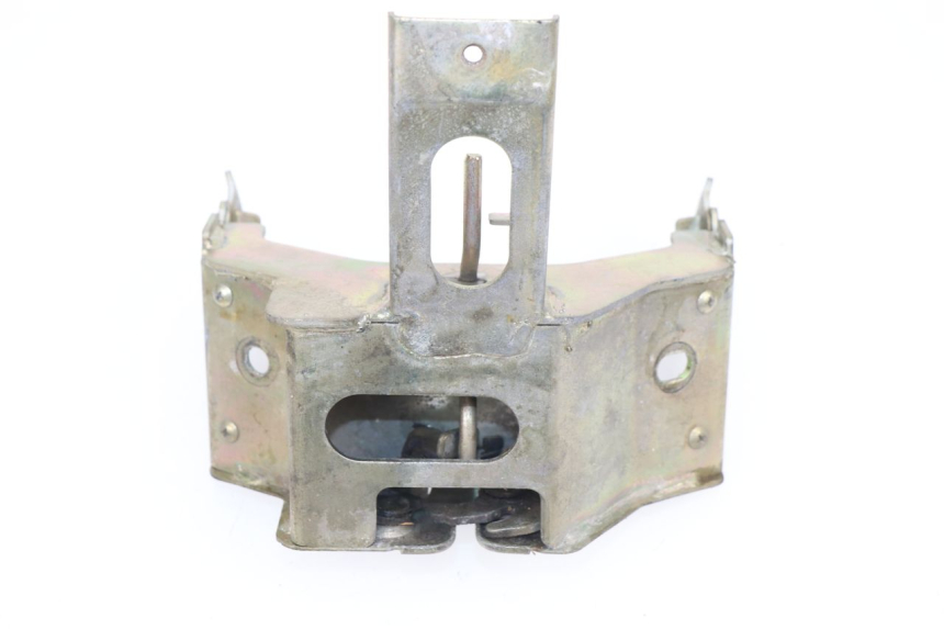 photo de CERRADURA DEL ASIENTO HONDA SCV LEAD 100 (2003 - 2007)