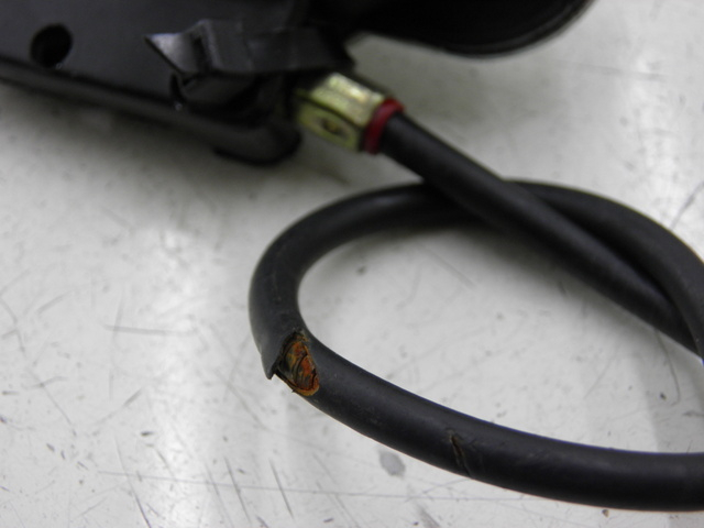 photo de CIERRE ASIENTO HOOK HYOSUNG COMET GT 125 (2002 - 2007)