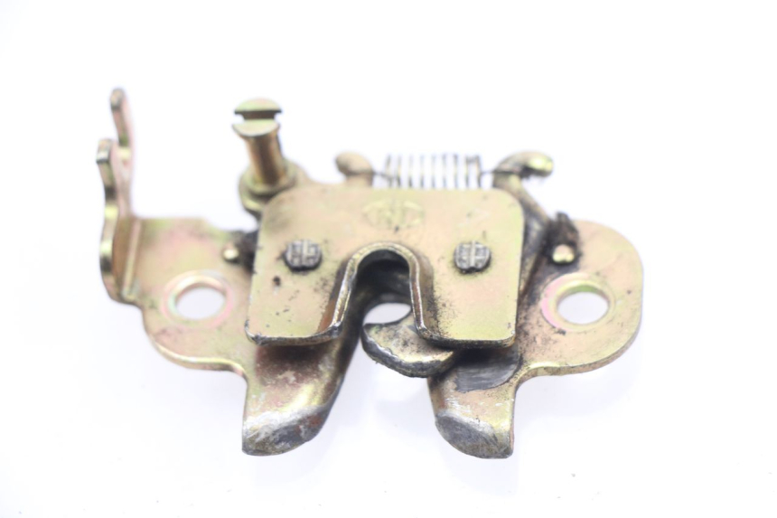 photo de CERRADURA DE ASIENTO PEUGEOT KISBEE 2T 50 (2010 - 2017)