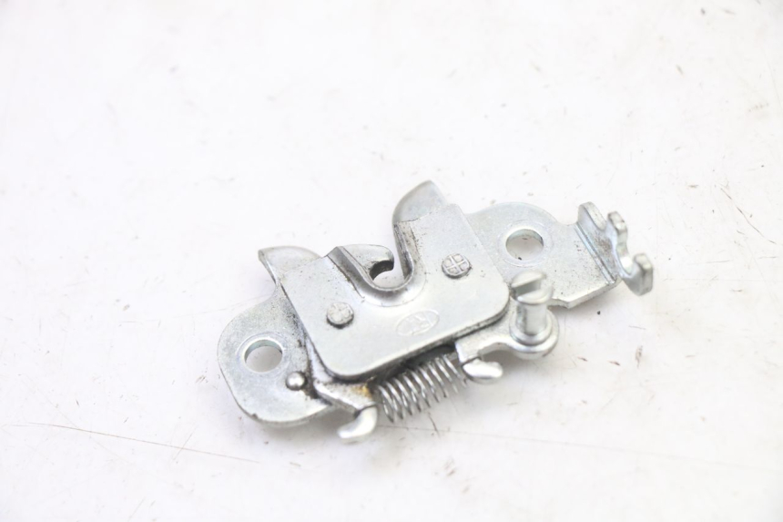 photo de CERRADURA DEL ASIENTO PEUGEOT KISBEE 4T 50 (2018 - 2022)