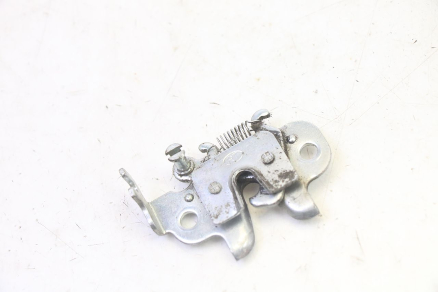 photo de CERRADURA DEL ASIENTO PEUGEOT KISBEE 4T 50 (2018 - 2022)