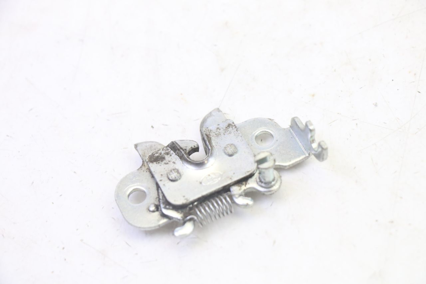 photo de CERRADURA DEL ASIENTO PEUGEOT KISBEE 4T 50 (2018 - 2022)