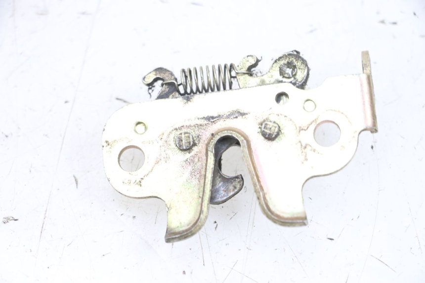 photo de CERRADURA DE ASIENTO PEUGEOT KISBEE 4T 50 (2010 - 2017)