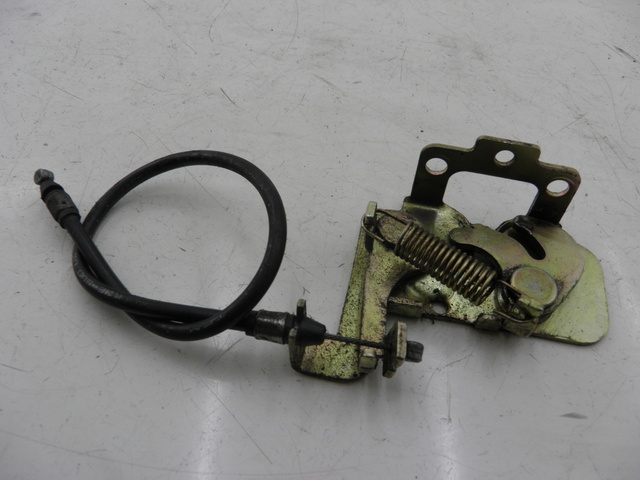 photo de CIERRE ASIENTO HOOK KYMCO SPACER 50 (1998 - 2009) - Otra perspectiva