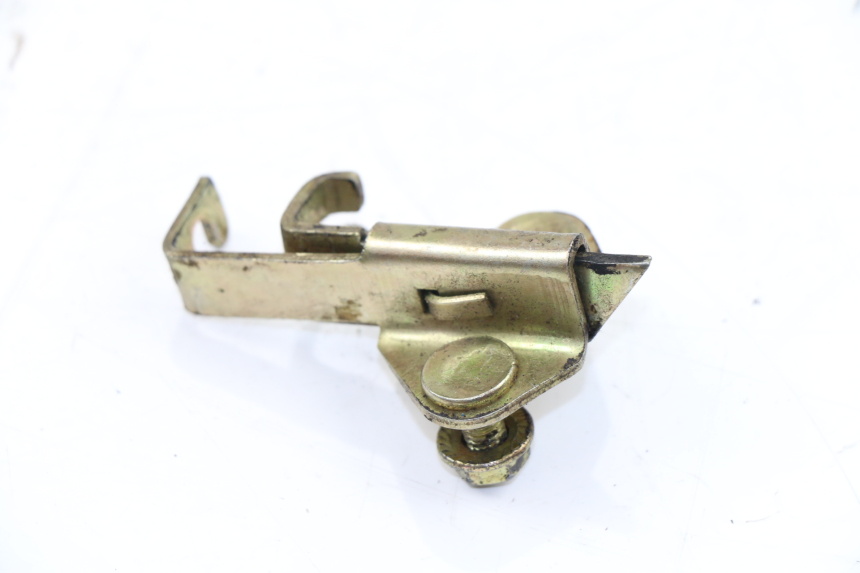photo de CIERRE ASIENTO HOOK LONCIN LX 125 (2010 - 2015)