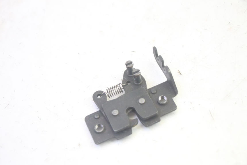 photo de CIERRE ASIENTO HOOK PIAGGIO MP3 HPE 350 (2018 - 2020) - Vista principal